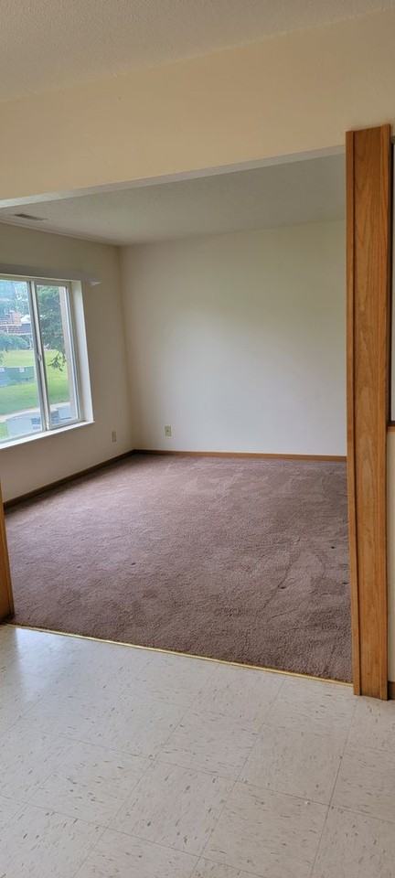 Prairie Village Townhomes - Photo 4 of 37