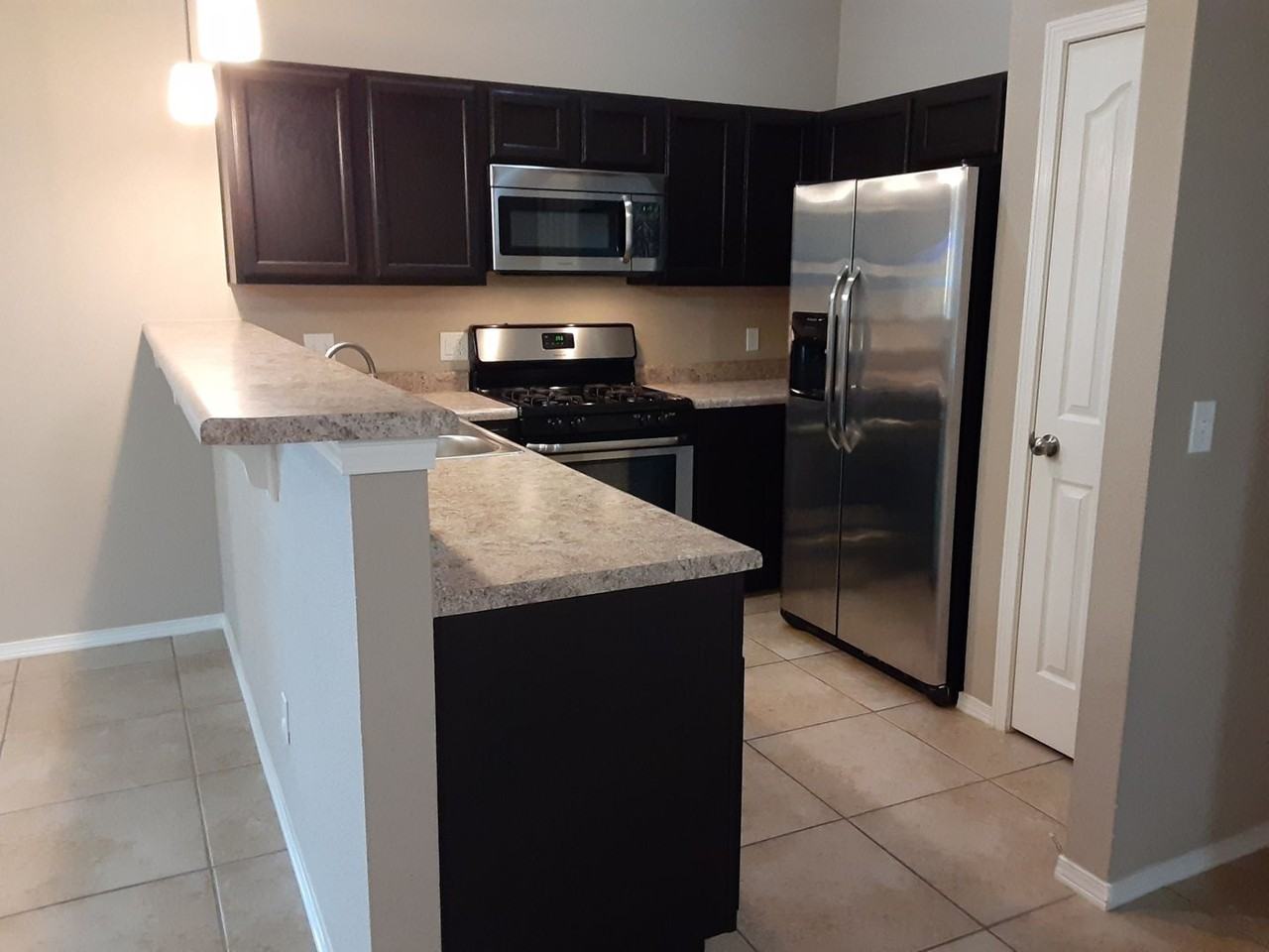 854 Vergara Ct - Photo 3 of 15