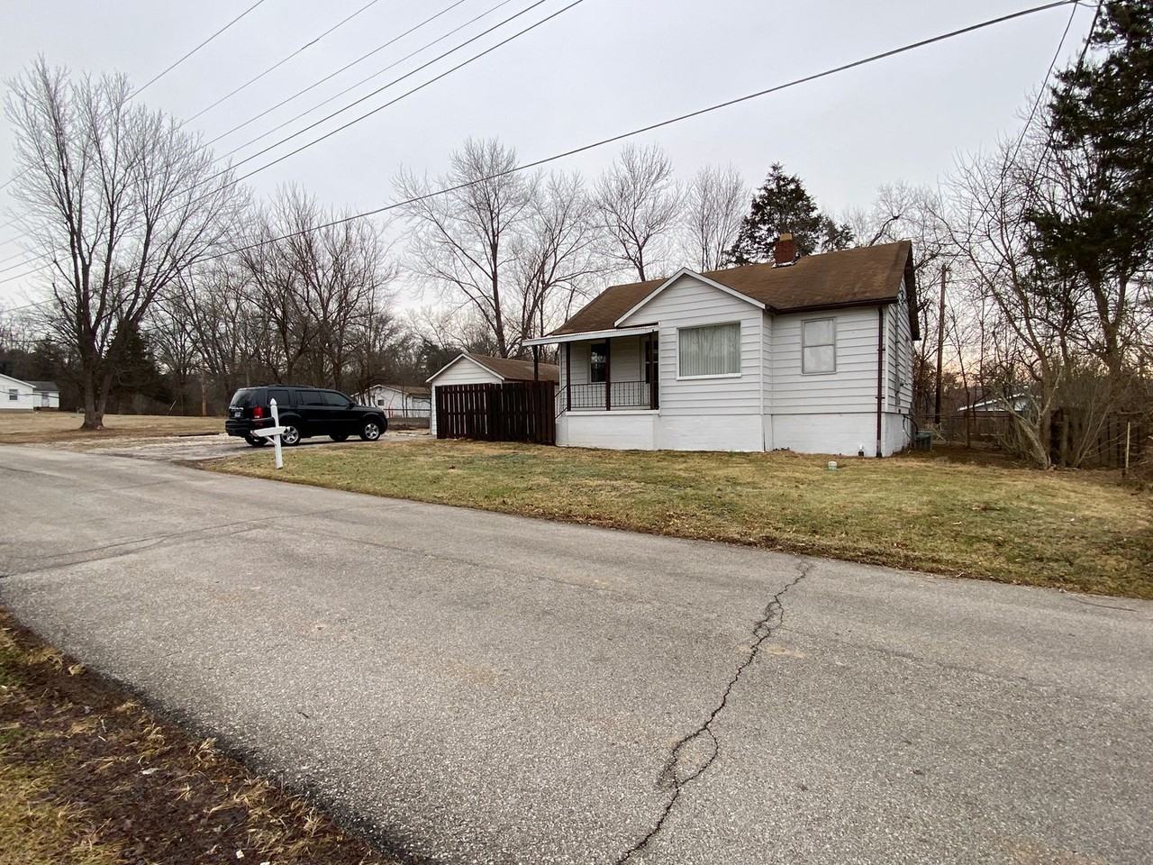 4124 Glendale Rd - Photo 2 of 25