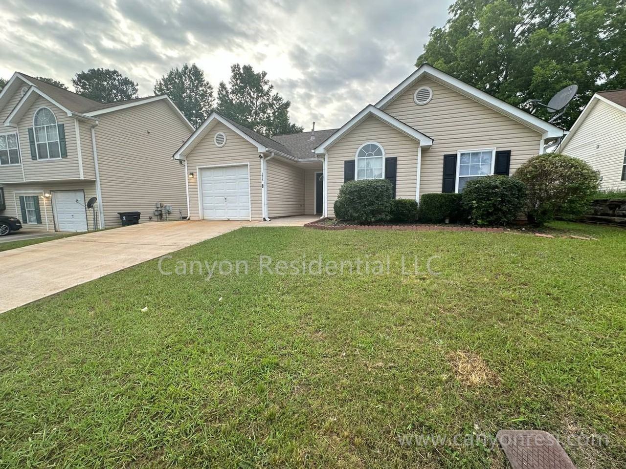 1915 Portwest Way - Photo 3 of 19