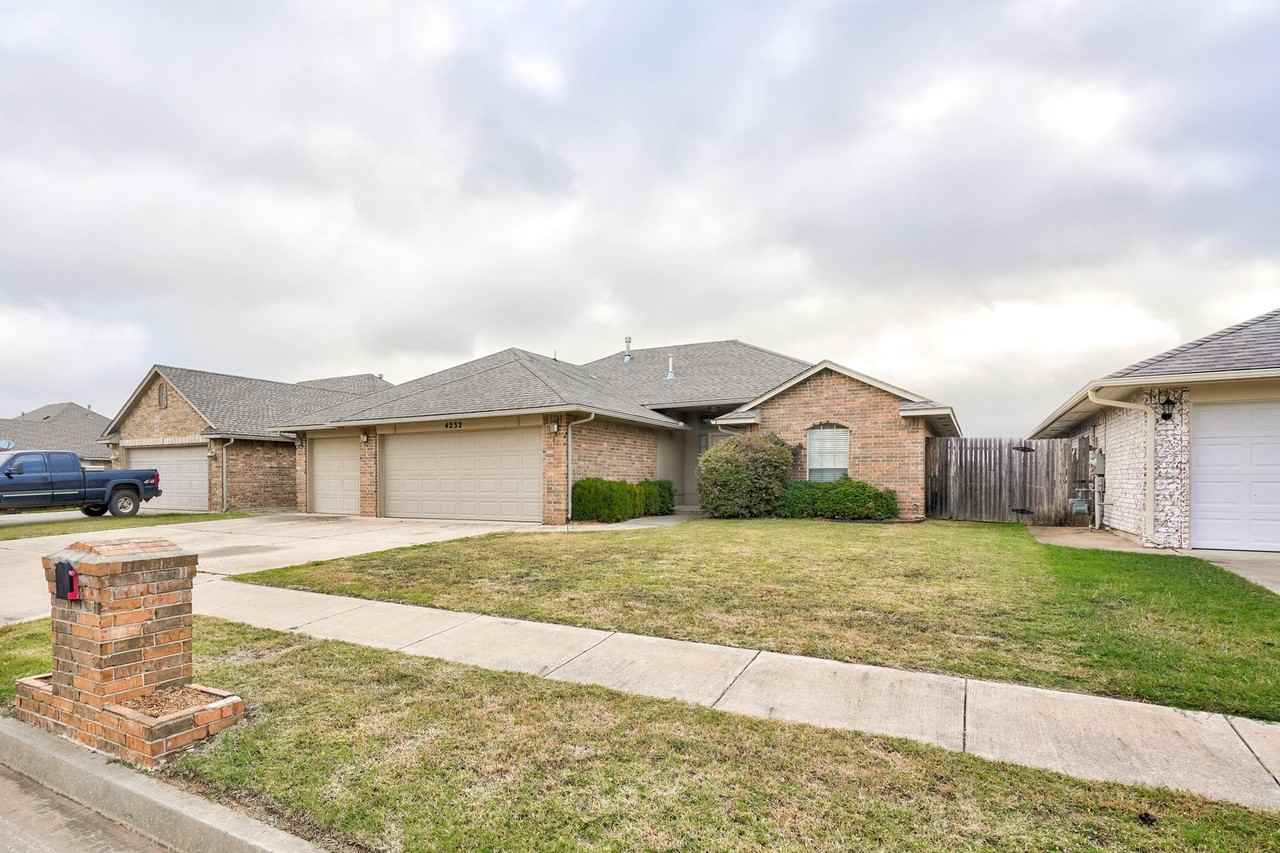 4232 Notting Hill Dr - Photo 2 of 45