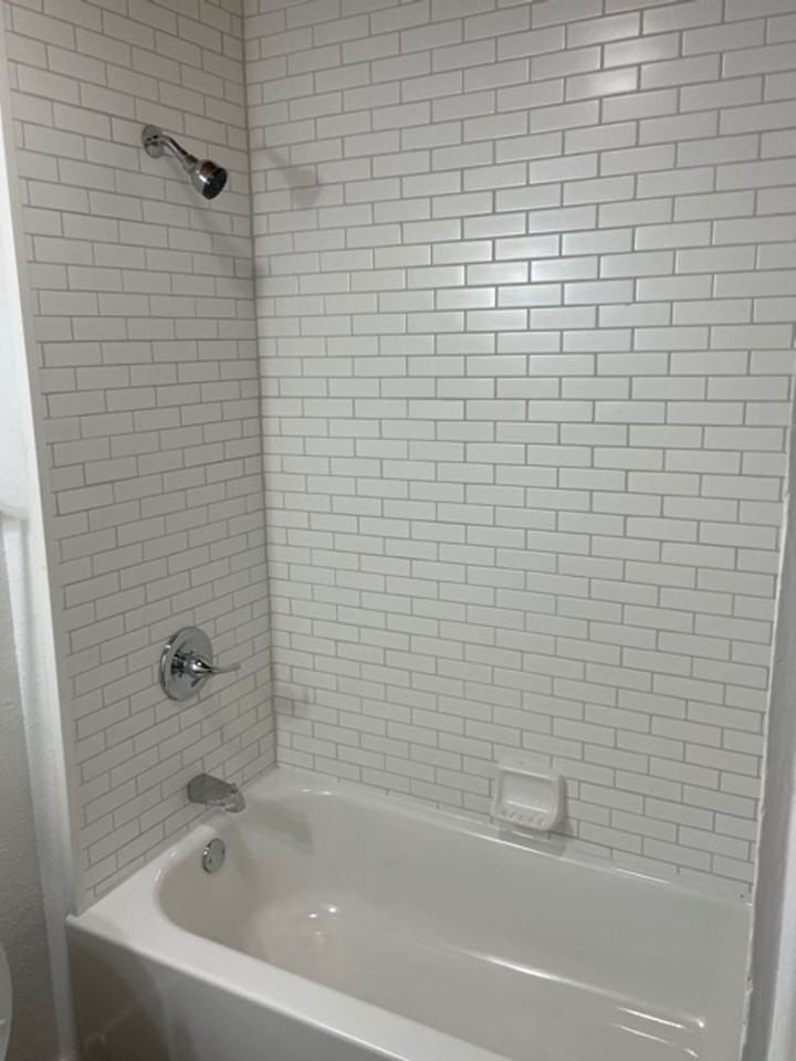 913 W Crawford St - Photo 7 of 11