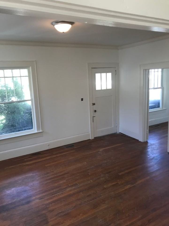 325 Highland Ave - Photo 5 of 14