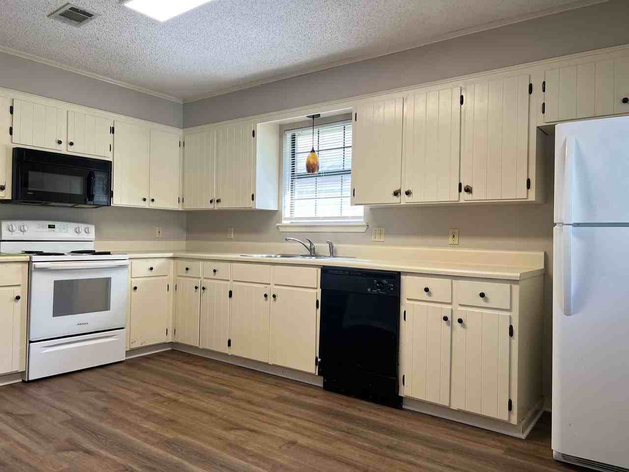 1609 Rushing Cir - Photo 6 of 19