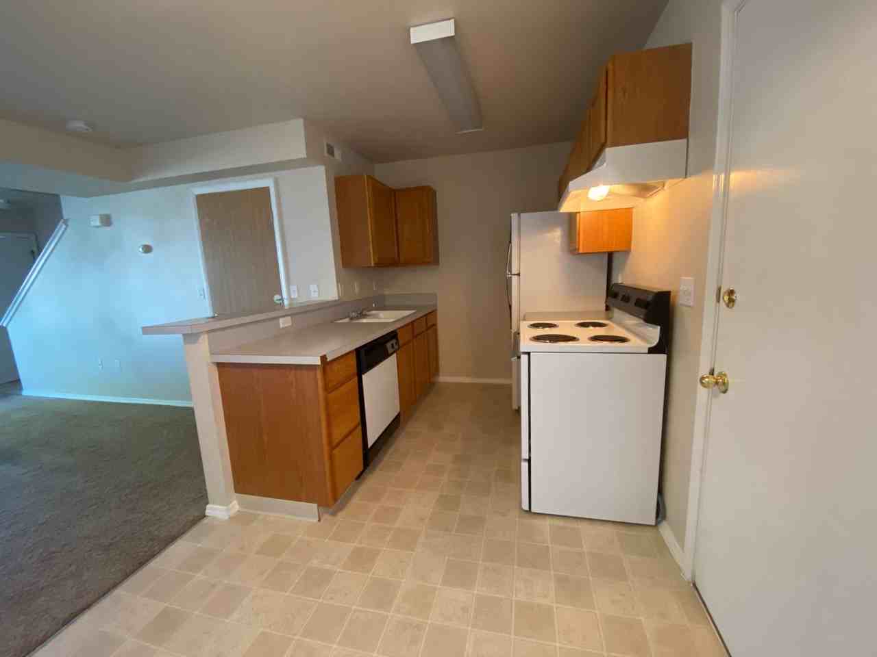 2028 N Gladewater Ave - Photo 2 of 25