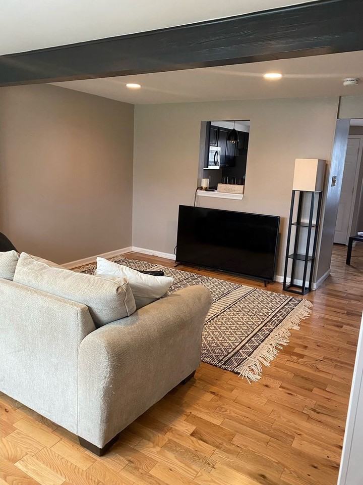 125 Long Meadow Ct - Photo 3 of 31