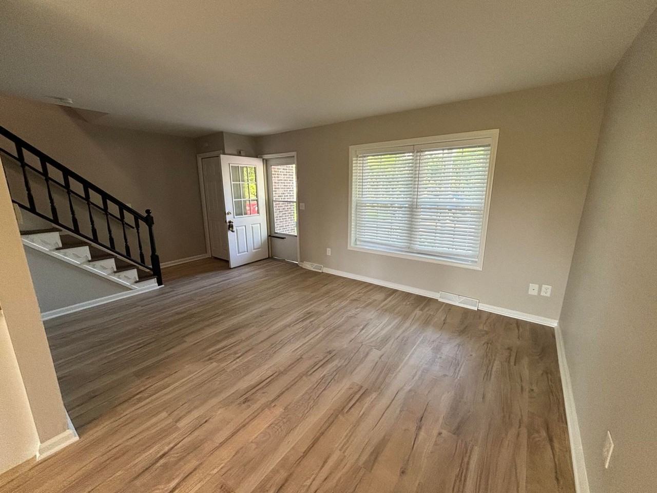 311 South 12th Street - Photo 5 of 11