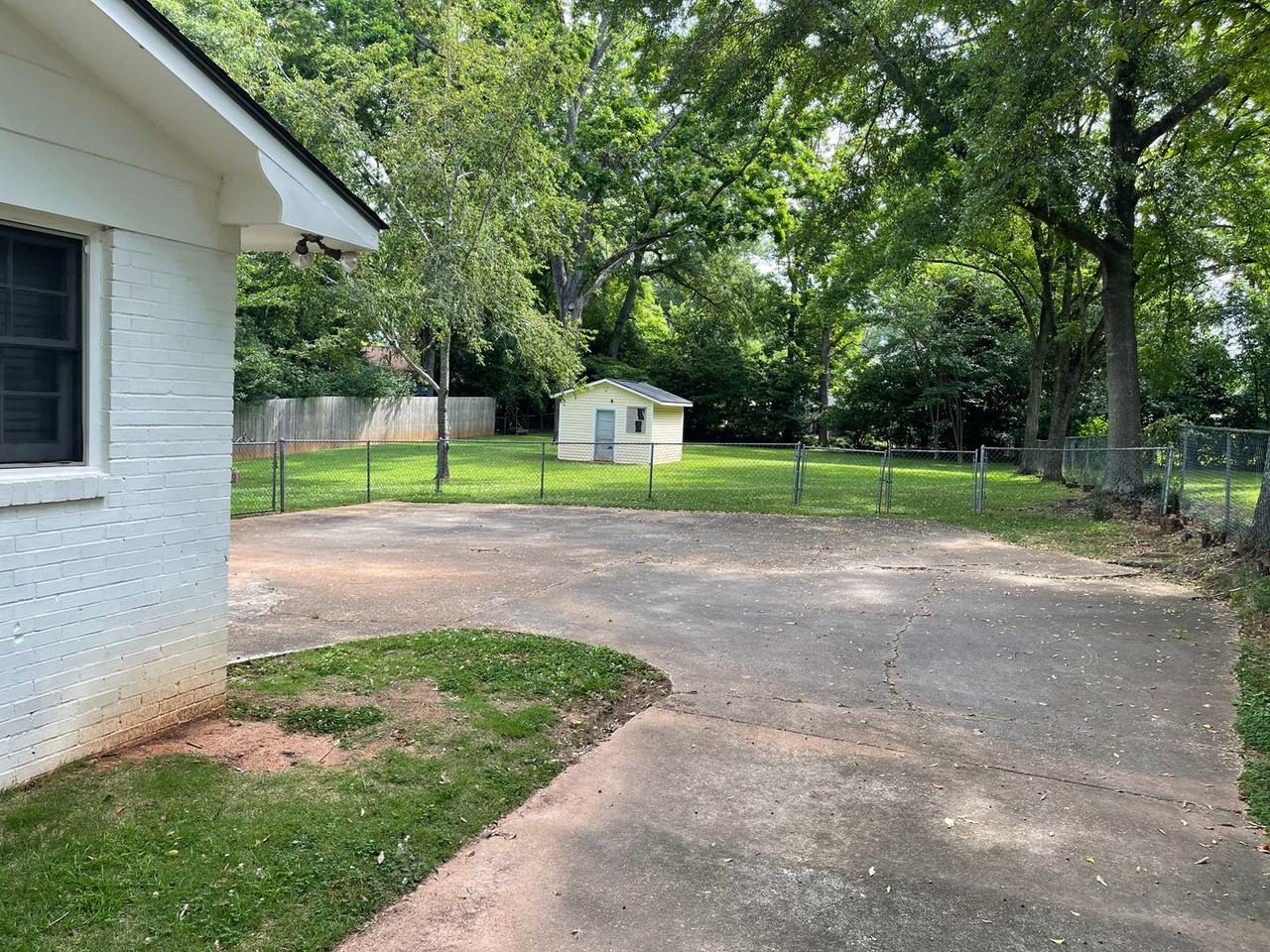 607 Floral St - Photo 2 of 15