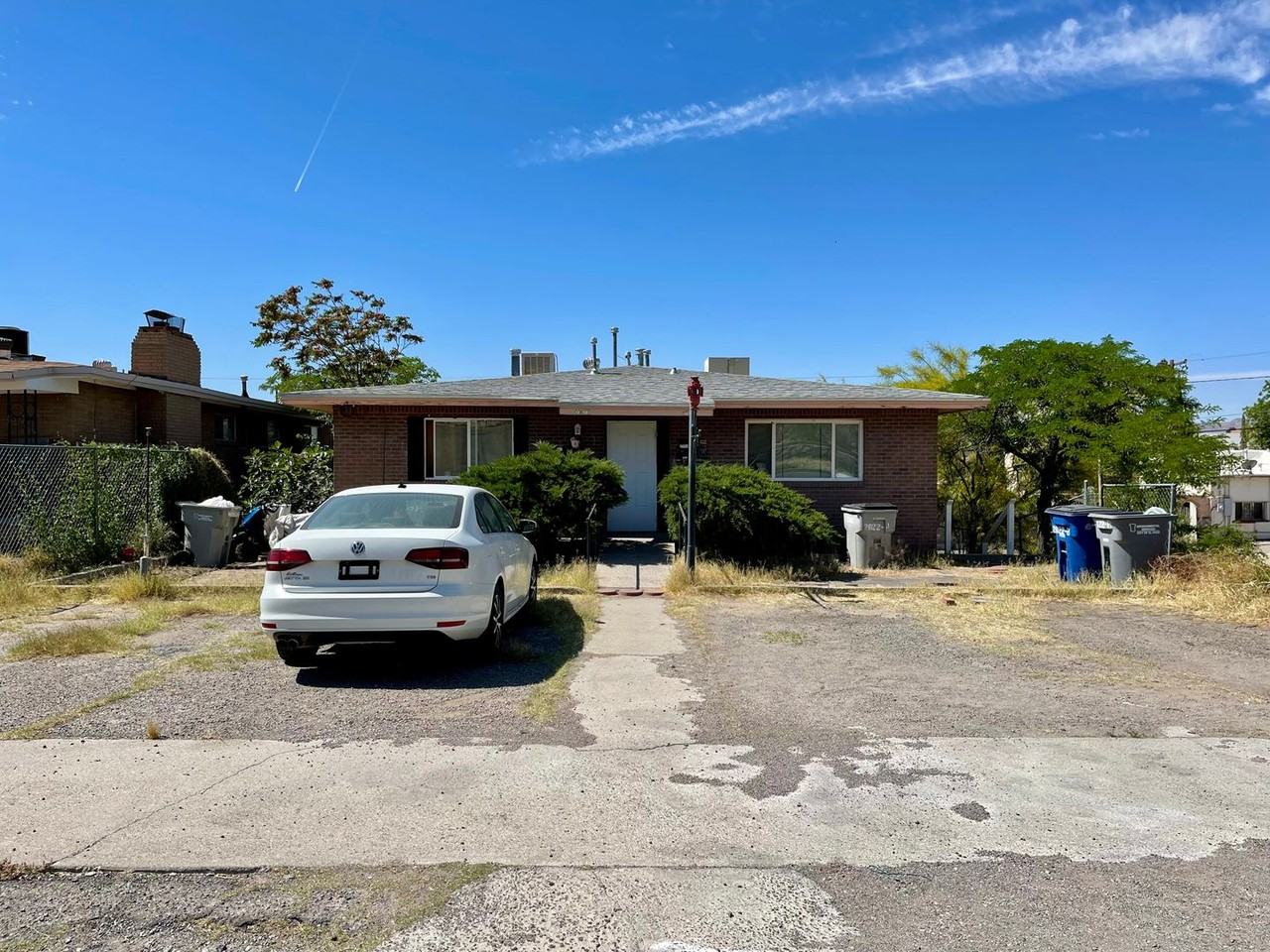 2622 Federal Ave - Photo 2 of 8
