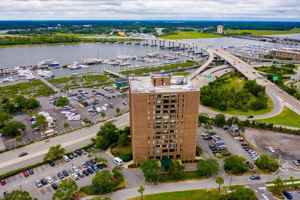 featured image of 14 Lockwood Dr