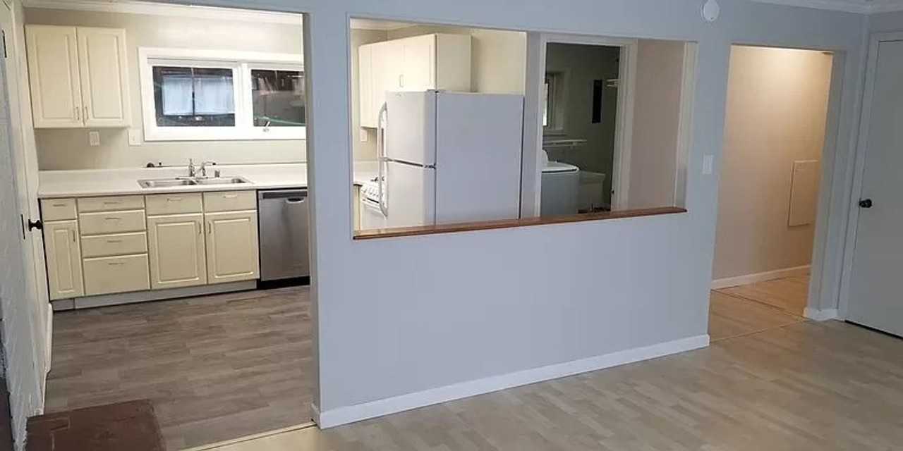 3740 Winterset Dr - Photo 3 of 13