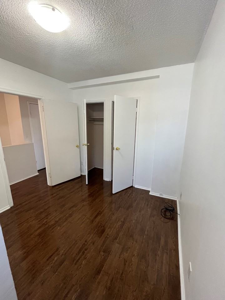 16 Poucher Street - Photo 2 of 9