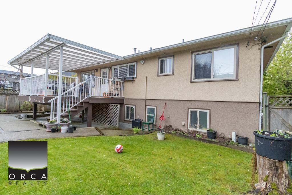 4545 Napier St - Photo 2 of 32