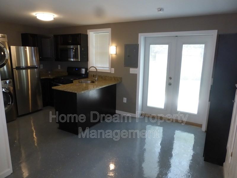 11603 Silverleaf Ln #C - Photo 5 of 19