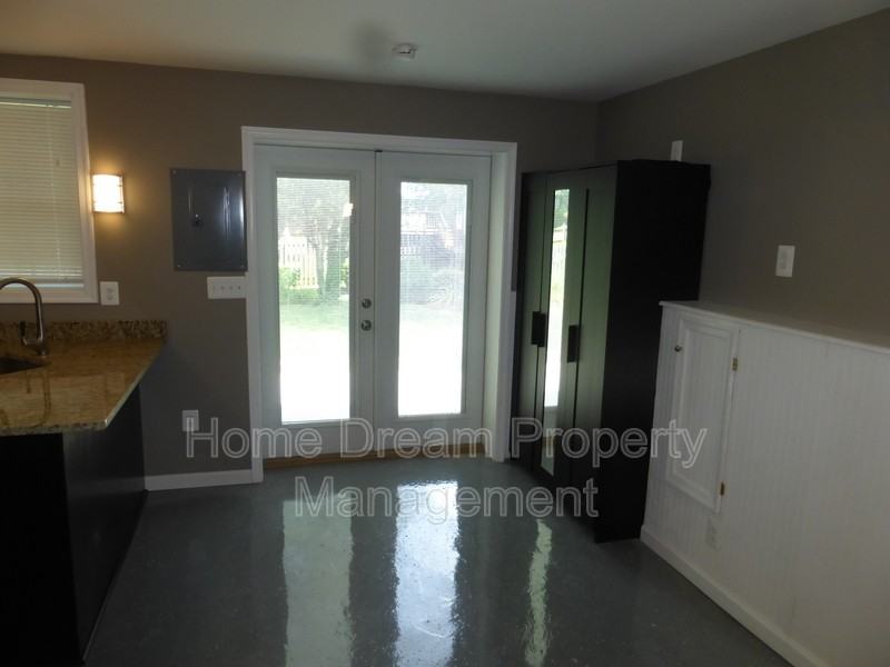 11603 Silverleaf Ln #C - Photo 6 of 19