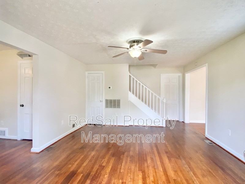 1628 Orcutt Ave - Photo 2 of 21