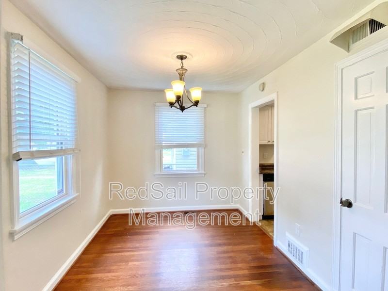 1628 Orcutt Ave - Photo 4 of 21