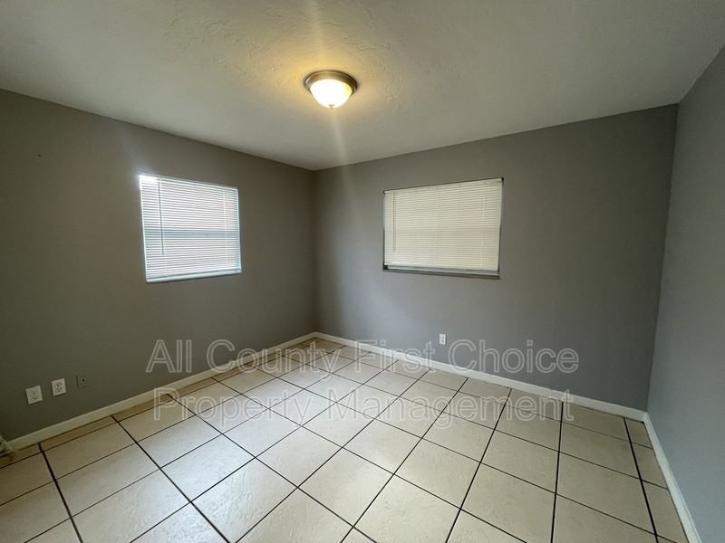 4750 9th Ave S - Photo 5 of 12