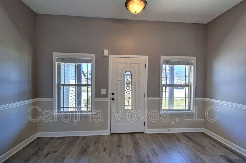415 Aniken Cir - Photo 3 of 23