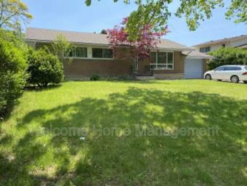 16 Victor Blvd - Photo 3 of 11