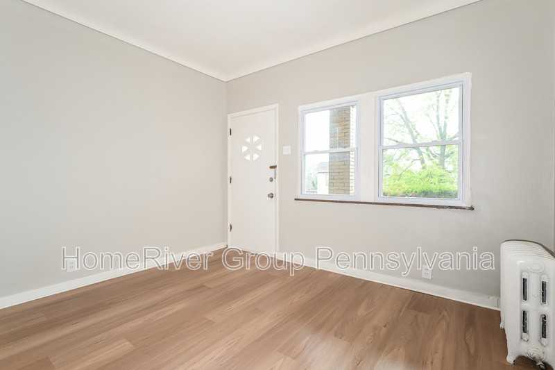 1805 Pallas St - Photo 2 of 16