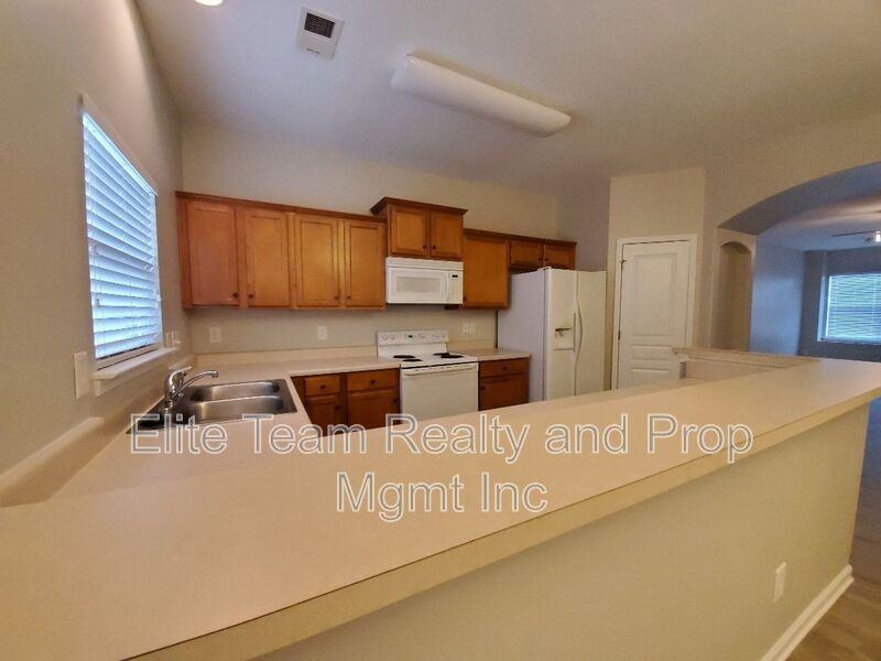 12676 Persimmon Tree Dr - Photo 4 of 23