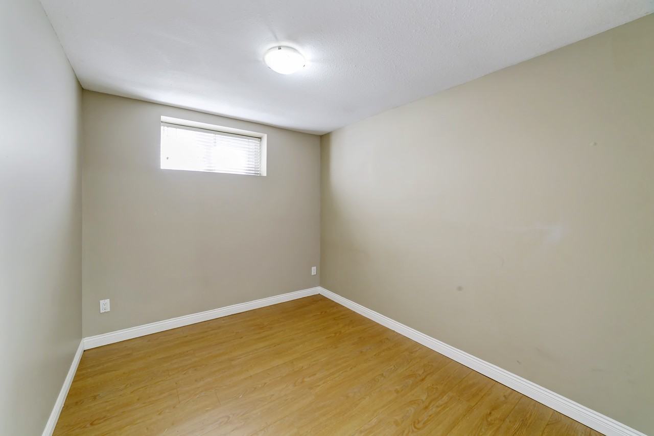 3428 East 4th Avenue #BSMT - Photo 6 of 9