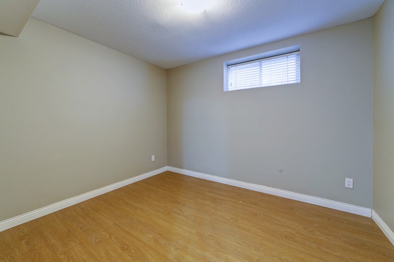 3428 East 4th Avenue #BSMT - Photo 7 of 9