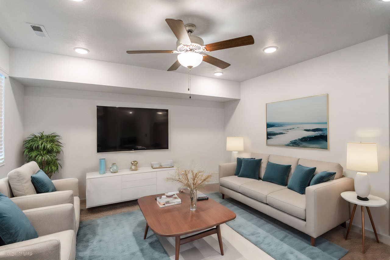 8169 N Boulder Ln - Photo 2 of 23