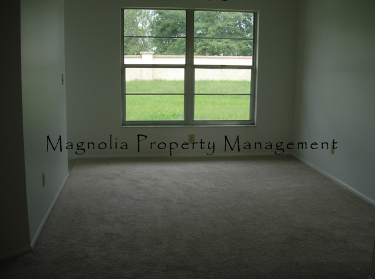 7729 Indian Ridge Trl N - Photo 5 of 17