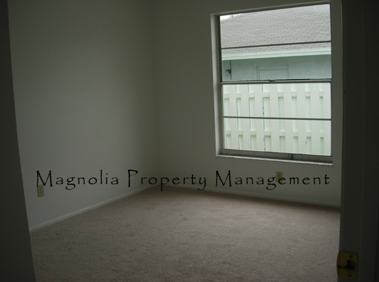 7729 Indian Ridge Trl N - Photo 6 of 17