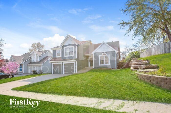 6530 Nw Hidden Valley Rd - Photo 2 of 15