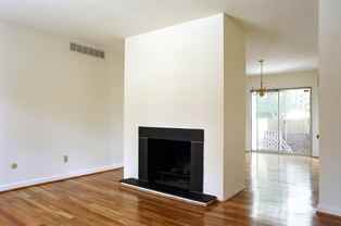 6413 Howe St #TH - Photo 1 of 1