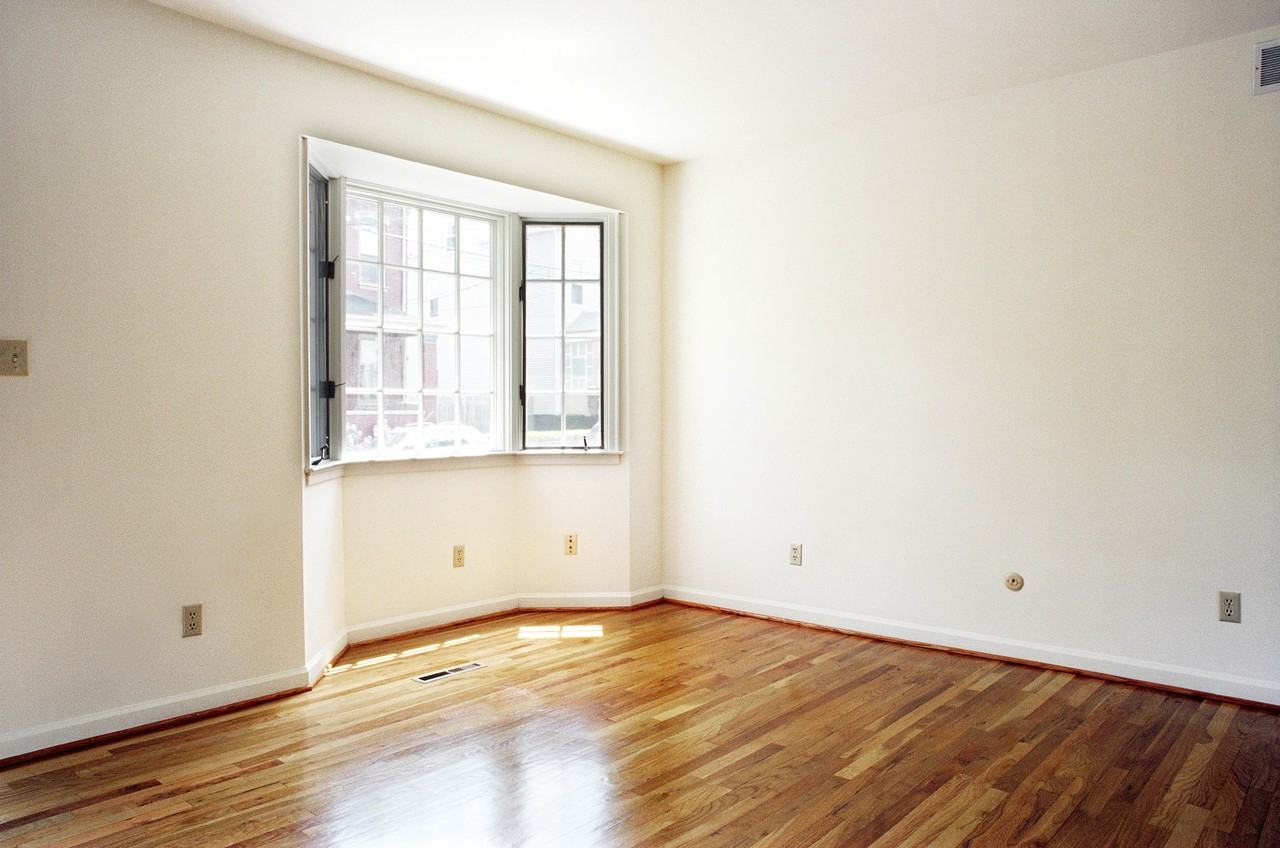 6413 Howe St #TH - Photo 2 of 4