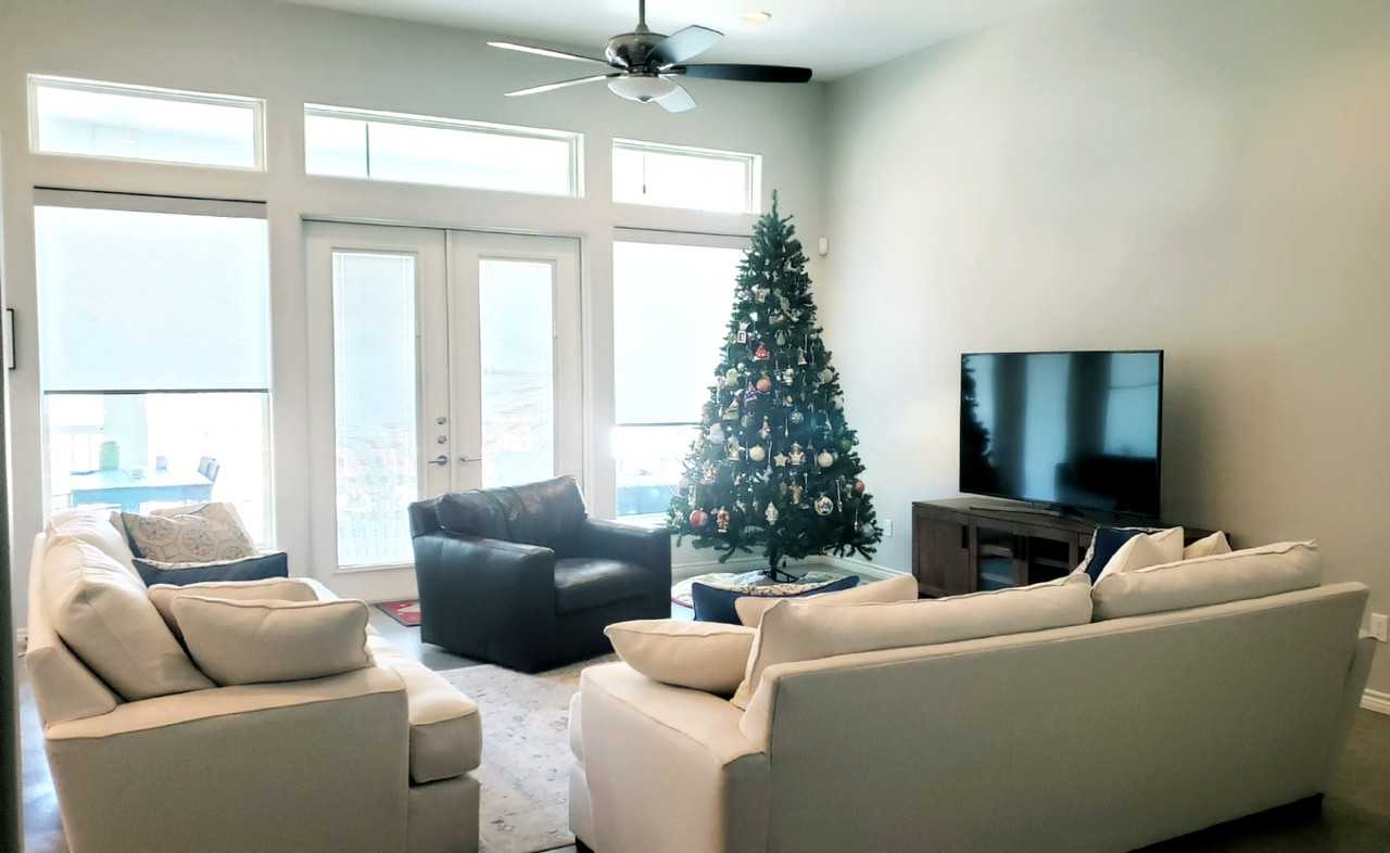 1903 Grand Cyn #NA - Photo 3 of 10