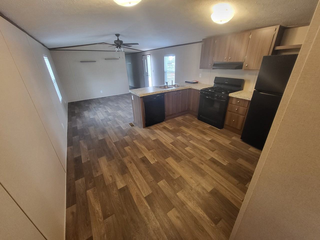 504 E 2nd St #22 - Photo 3 of 8