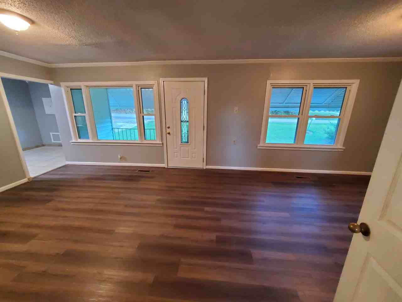 385 2nd Ave #NA - Photo 6 of 28