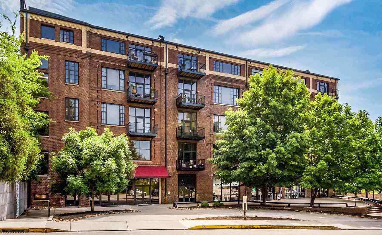 1060 Worlds Fair Park Dr #11 - Photo 2 of 15