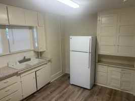 featured image of 4642 Bancroft Ave #3