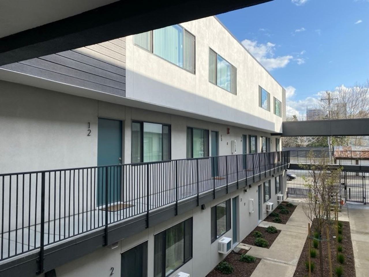 1220 E St - Photo 3 of 17