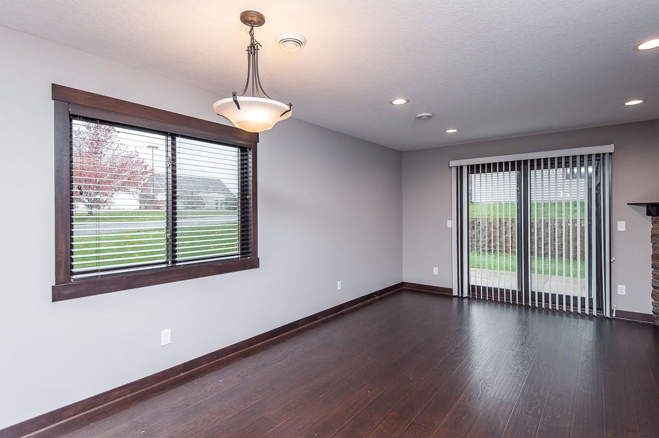 Portage Townhomes - Photo 5 of 33