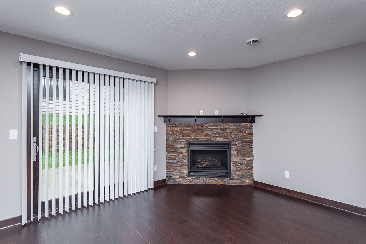 Portage Townhomes - Photo 6 of 33