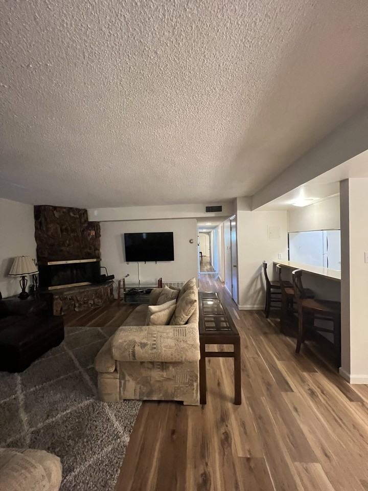 1168 Herbert Ave #1 - Photo 4 of 17