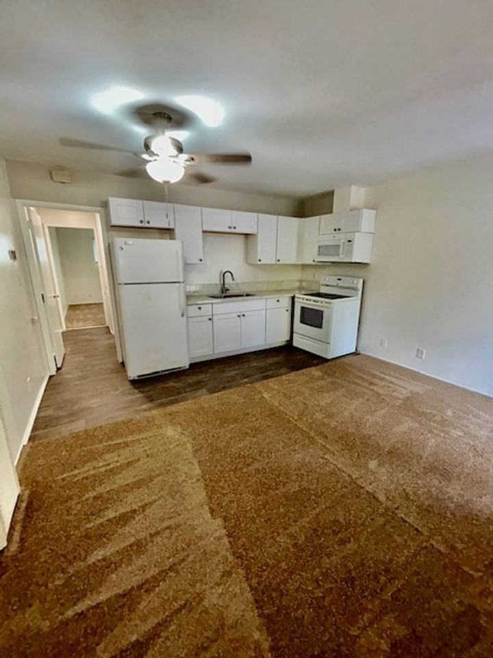 5450 University Ave #5 - Photo 3 of 10