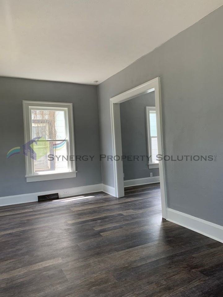 4 Stoodt Ct - Photo 4 of 36