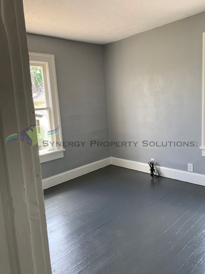 4 Stoodt Ct - Photo 7 of 36