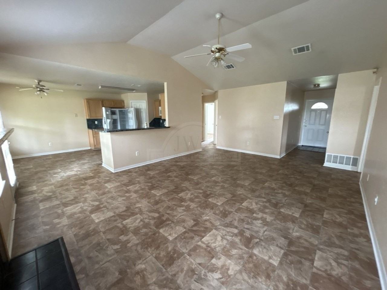 2707 Casey Dr - Photo 4 of 21