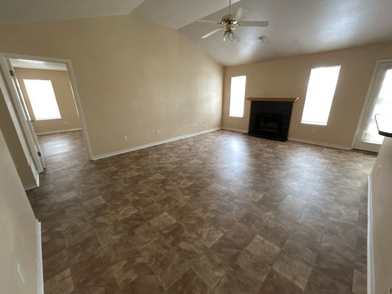 2707 Casey Dr - Photo 5 of 21