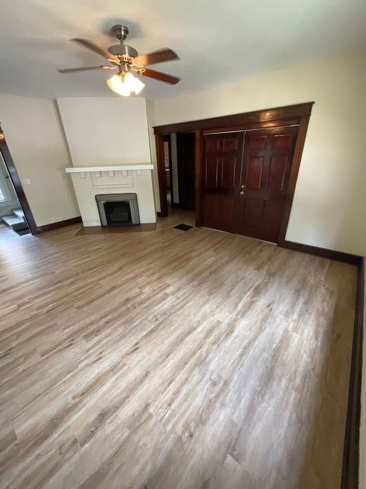 223 E 8th St - Photo 2 of 21