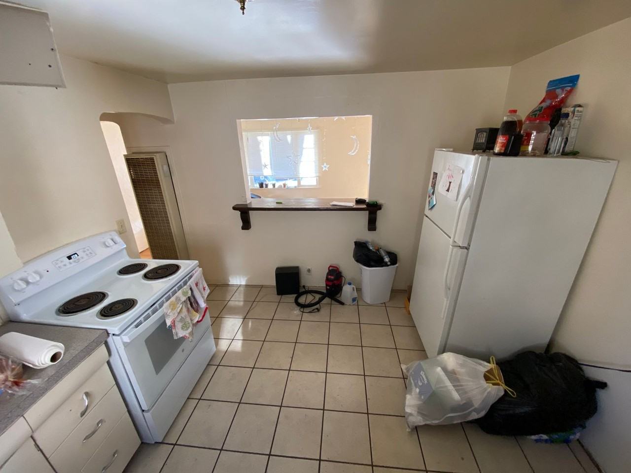 200 W 24th St - Photo 4 of 9